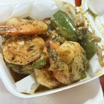 UpperTEA - Smothered Shrimp & grits - Coffee & Tea Near Me - Miami, Florida