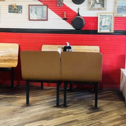 Mom's Kitchen Cafe - Same photo.