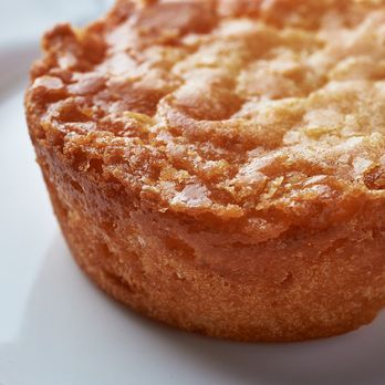 Aloha State Bake Shop - a pie on a plate - Bakeries Near Me - Honolulu, Hawaii Aloha State Bake Shop - a pie on a plate - Bakeries Near Me - Honolulu, Hawaii