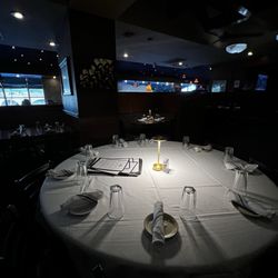 Shugrue's Restaurant & Bar