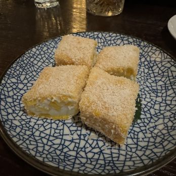 Mott 32 - Fresh mango, coconut, glutinous roll - Chinese Near Me - Vancouver, British Columbia Mott 32 - Fresh mango, coconut, glutinous roll - Chinese Near Me - Vancouver, British Columbia