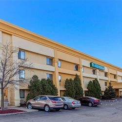 La Quinta Inn by Wyndham Milwaukee Airport / Oak Creek - exterior day