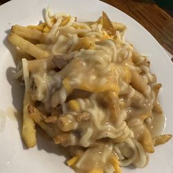 Red Fox Restaurant Tavern - Poutine
