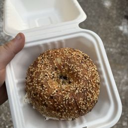 Bagel w/ cream cheese