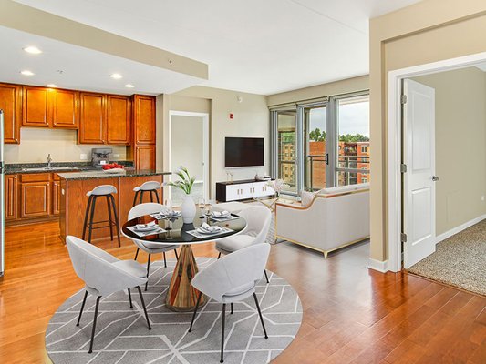 Kingston Pointe Apartments