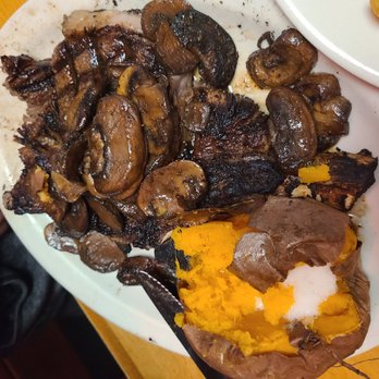 Texas Roadhouse - Ribeye with schrooms - Steakhouses Near Me - Tempe, Arizona Texas Roadhouse - Ribeye with schrooms - Steakhouses Near Me - Tempe, Arizona