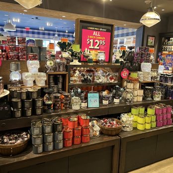 Bath & Body Works - Cosmetics & Beauty Supply Near Me - Kapolei, Hawaii