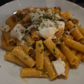 Mia Francesca - Rigatoni Alla Vodka - Italian Near Me - Lincolnwood, Illinois