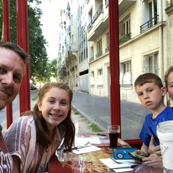 Café Le Segur - Enjoying our first dinner in the covered outdoor eating area - French Near Me - Paris, 75 Café Le Segur - Enjoying our first dinner in the covered outdoor eating area - French Near Me - Paris, 75
