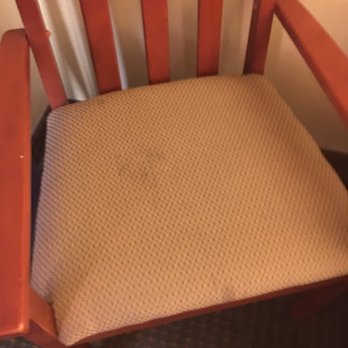 Super 8 by Wyndham Liberal KS - Stained chairs - Hotels Near Me - Liberal, Kansas