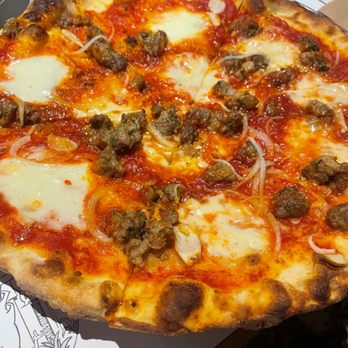 Jon & Vinny's - Bronx Bomber Pizza. Friend loved it. - Pizza Near Me - Beverly Hills, California Jon & Vinny's - Bronx Bomber Pizza. Friend loved it. - Pizza Near Me - Beverly Hills, California