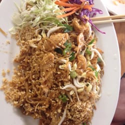 Yummy Thai Restaurant - Pad Thai