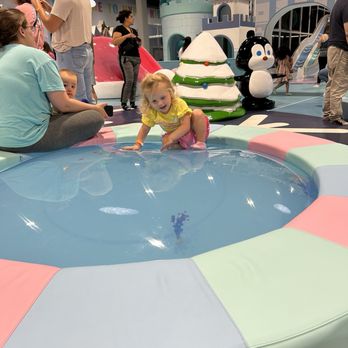 Hyper Kidz Alexandria - 0-2 area - Indoor Playcenter Near Me - Franconia, Virginia