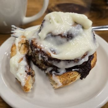 Courtyard Cafe Dells - Cinnamon roll - Breakfast & Brunch Near Me - Wisconsin Dells, Wisconsin Courtyard Cafe Dells - Cinnamon roll - Breakfast & Brunch Near Me - Wisconsin Dells, Wisconsin