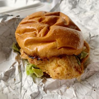 Hop's Chicken - Original Chicken Sandwich - New American Near Me - Atlanta, Georgia