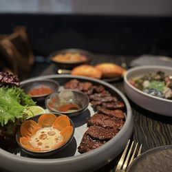 Dōgon - Wagyu, smoked collard greens, cornbread
