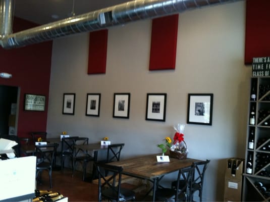 Village Vino by null