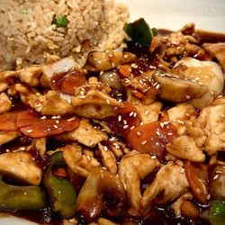Lucky House Chinese Restaurant - Golden chicken