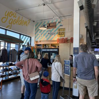 Golden Road Brewing - New American Near Me - Huntington Beach, California Golden Road Brewing - New American Near Me - Huntington Beach, California