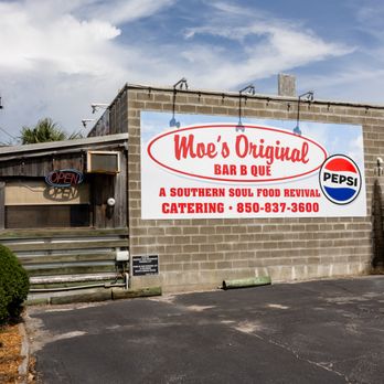 Moe's Original BBQ - Side view of our building at Moe's Original Bar-B-Que. - Barbeque Near Me - Destin, Florida Moe's Original BBQ - Side view of our building at Moe's Original Bar-B-Que. - Barbeque Near Me - Destin, Florida