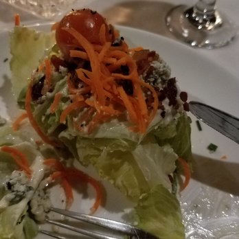 Killens Steakhouse - Delicious wedge salad - Steakhouses Near Me - Pearland, Texas Killens Steakhouse - Delicious wedge salad - Steakhouses Near Me - Pearland, Texas