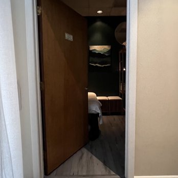 Serenity Aveda Day Spa - Massage Near Me - Fort Lauderdale, Florida