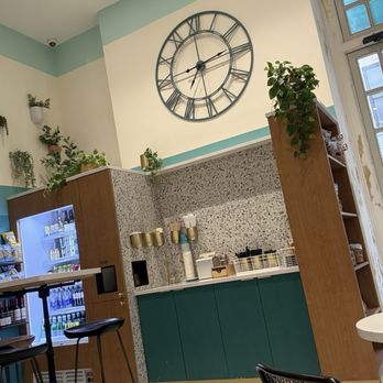 Slate Cafe - Inside - Cafes Near Me - New York, New York