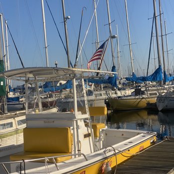 The Chowder Barge - Outside view - Seafood Near Me - Wilmington, California