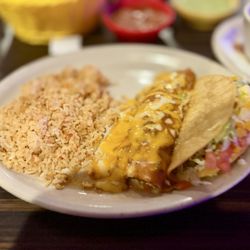 El Burrito - Lunch special 8, burrito & taco