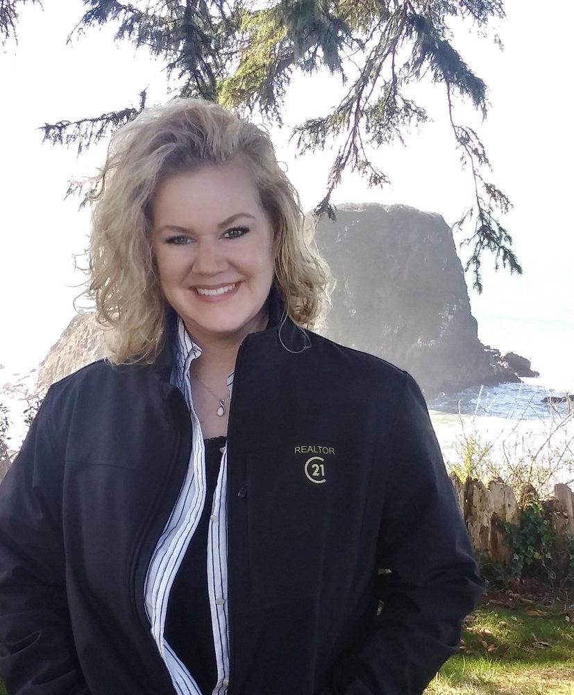 CENTURY 21 AGATE BROOKINGS REALTY 11 Photos 1016 Chetco Ave