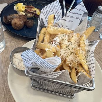 Karkumi Cafe - truffle fries - Cafes Near Me - Scarborough, Ontario