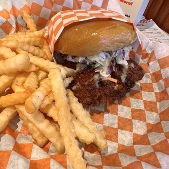 Minnie Bird - Minnie's Fried Chicken Sandwich Combo - Chicken Shop Near Me - Naperville, Illinois