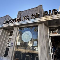 Republic Of Pie - Outside