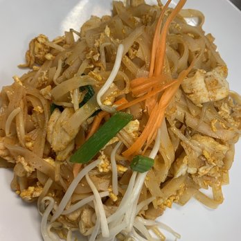 Tasty Thai - Chicken Pad Thai - Thai Near Me - San Antonio, Texas