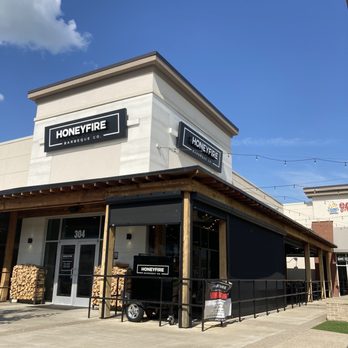 HoneyFire BBQ - Outside - Barbeque Near Me - Nashville, Tennessee HoneyFire BBQ - Outside - Barbeque Near Me - Nashville, Tennessee