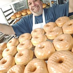 Jason's Donuts - Glazed rings