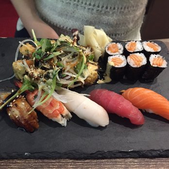 Hoshi - Sushi Bars Near Me - Berlin, BE