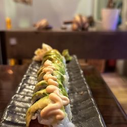 Shingo's Japanese Restaurant - Ying yang roll