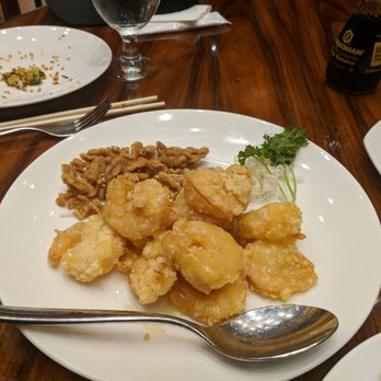 Red Lantern - Honey walnut oraws $21 - Chinese Near Me - Lincoln, California