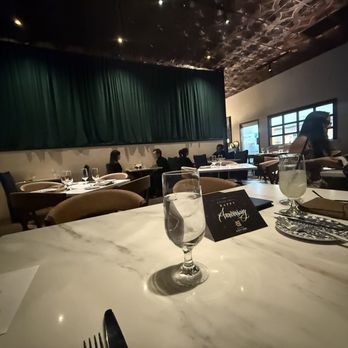Nineteen 61 - Beautiful ambiance - Latin American Near Me - Lakeland, Florida
