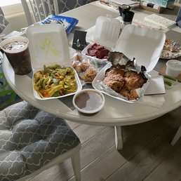 Shrimp for young, curry chicken, barbecue pork, hot and sour soup all amazing