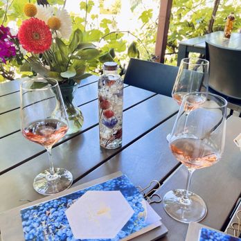 Meadowcroft Wines - Rosé all day - Wineries Near Me - Sonoma, California