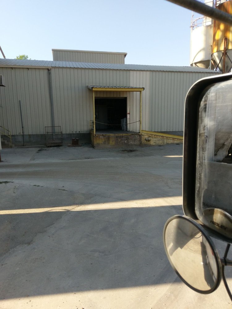 GORDO FEED & SEED 157 Main St N, Gordo, Alabama Livestock Feed