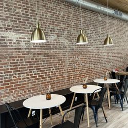 Creighton’s Creamery - Ambiance
