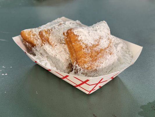 Loretta's Authentic Pralines by null