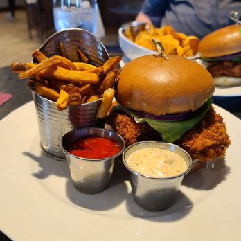Bump’s Restaurant - New American Near Me - Iowa City, Iowa