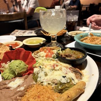 L & J Cafe - Mexican Near Me - El Paso, Texas