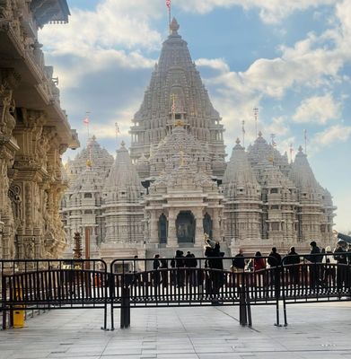 BAPS Shri Swaminarayan Mandir, Edison by null