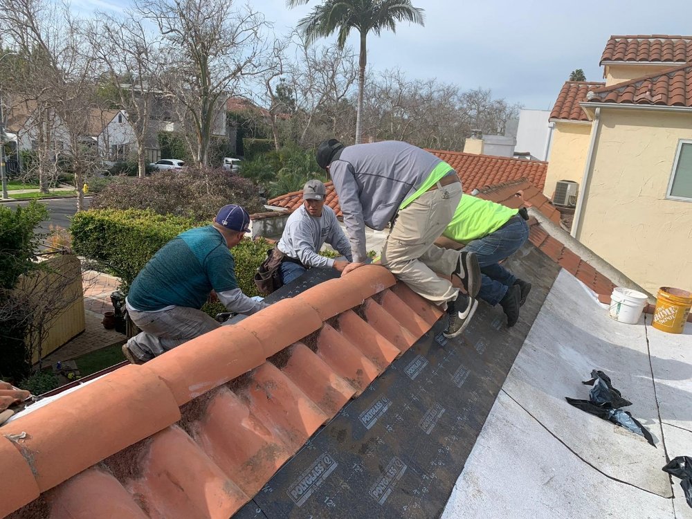 Slide of The Local Roofers and Builders