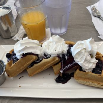 Millie's Cafe - Pasadena - Vegan blueberry waffle - Breakfast & Brunch Near Me - Pasadena, California Millie's Cafe - Pasadena - Vegan blueberry waffle - Breakfast & Brunch Near Me - Pasadena, California